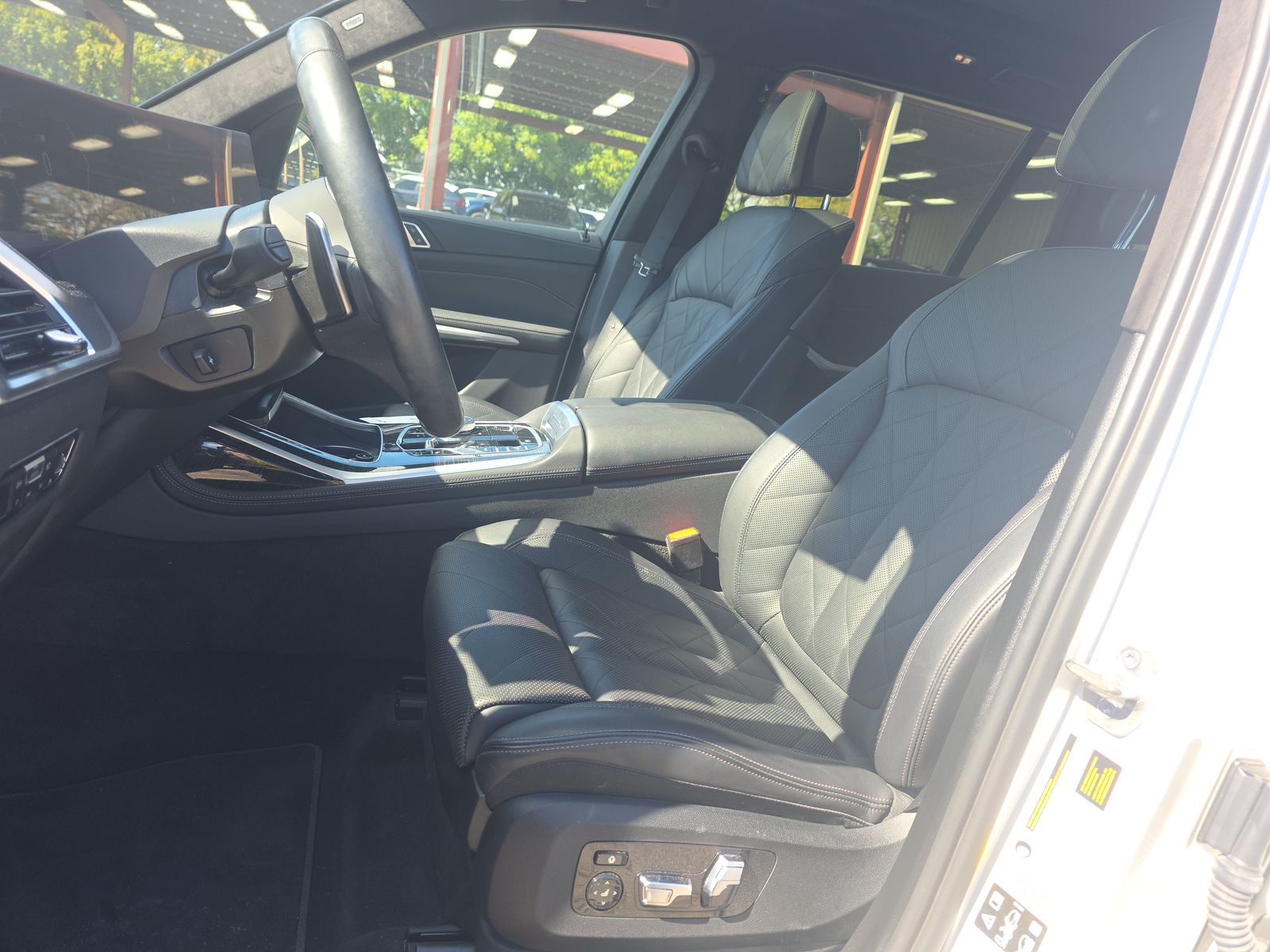 2023 BMW X7 xDrive40i AWD