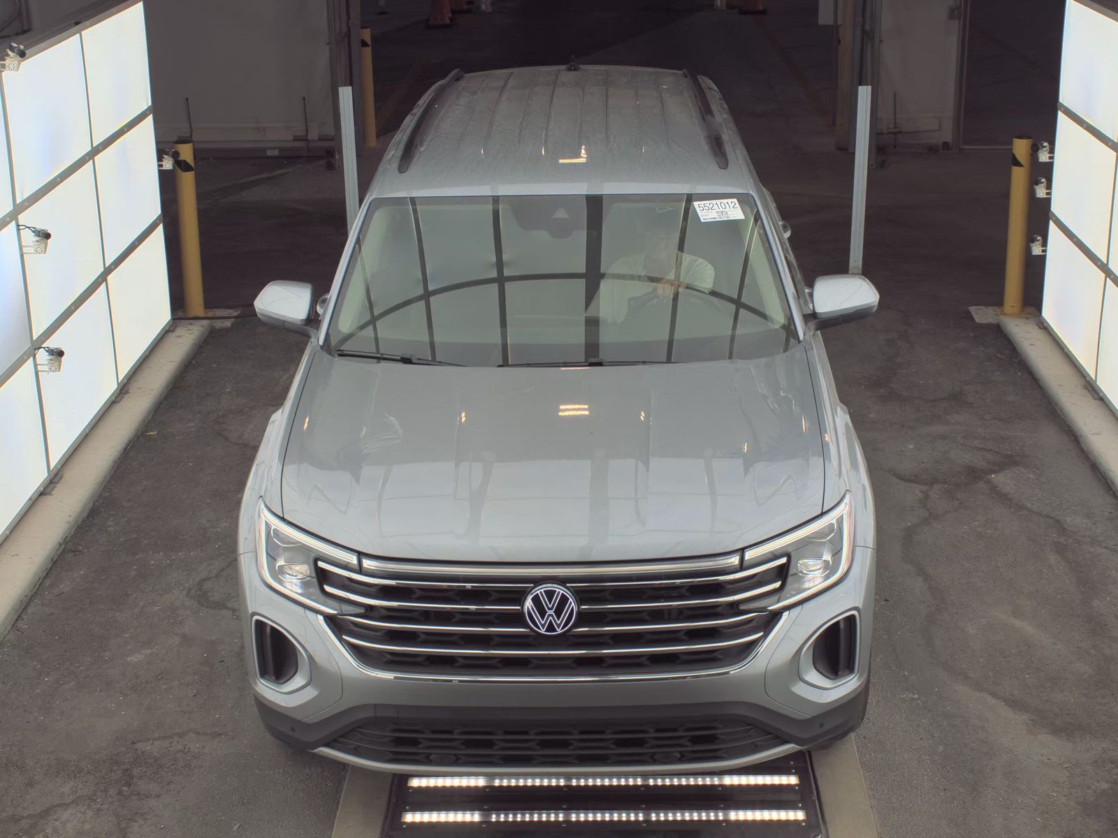 2024 Volkswagen Atlas 2.0T SE FWD