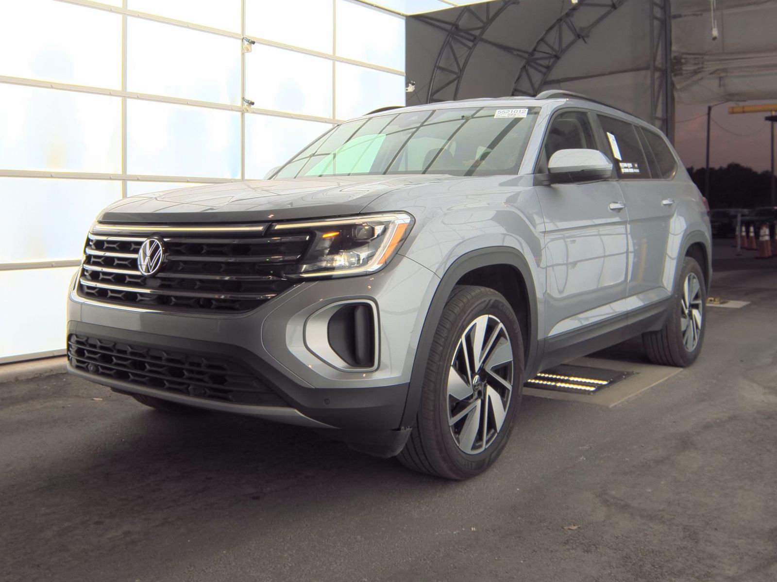 2024 Volkswagen Atlas 2.0T SE FWD