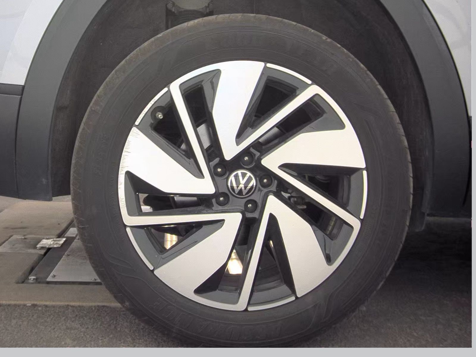 2024 Volkswagen Atlas 2.0T SE FWD