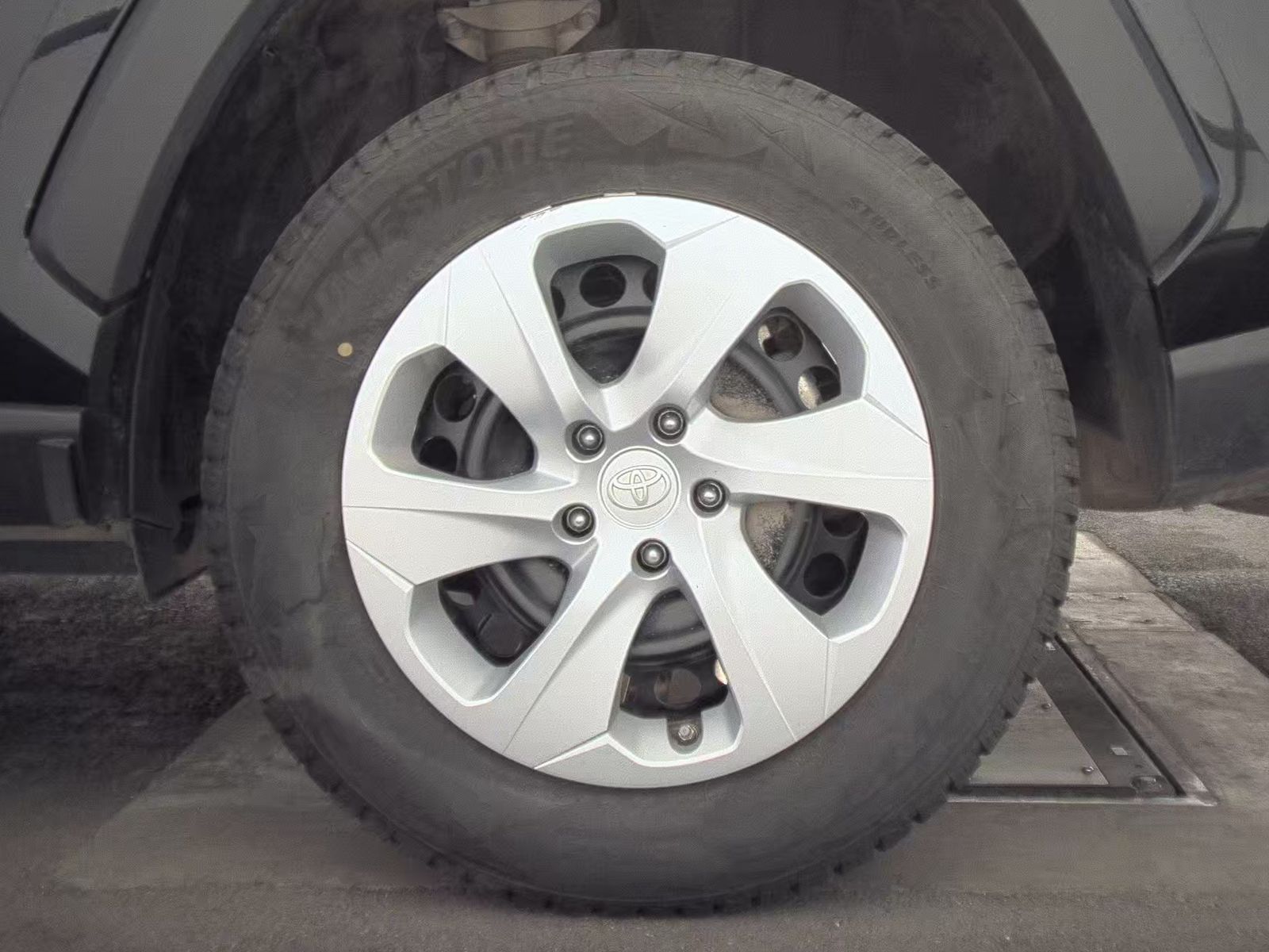 2024 Toyota RAV4 LE AWD