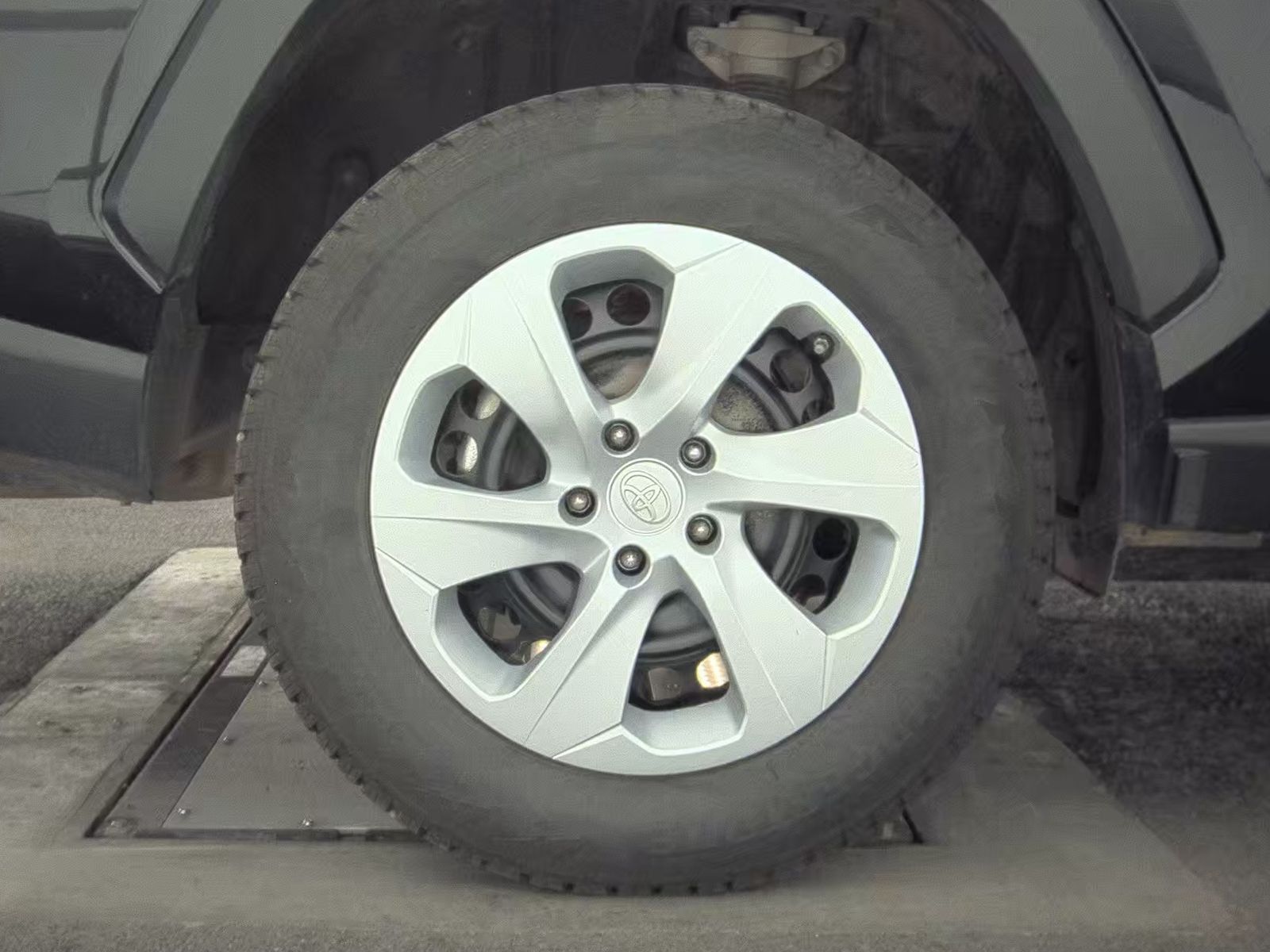 2024 Toyota RAV4 LE AWD