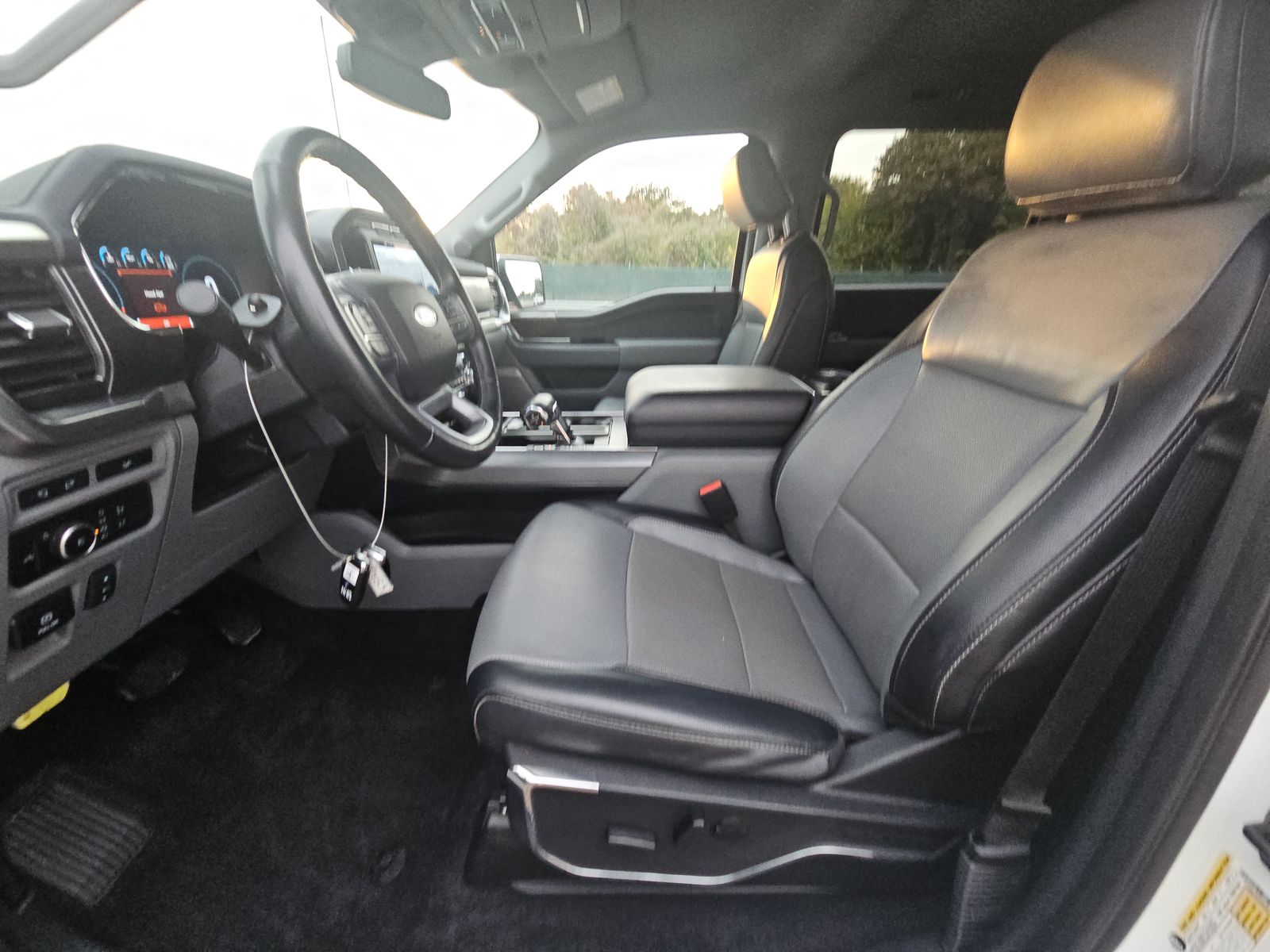 2023 Ford F-150 Lariat AWD