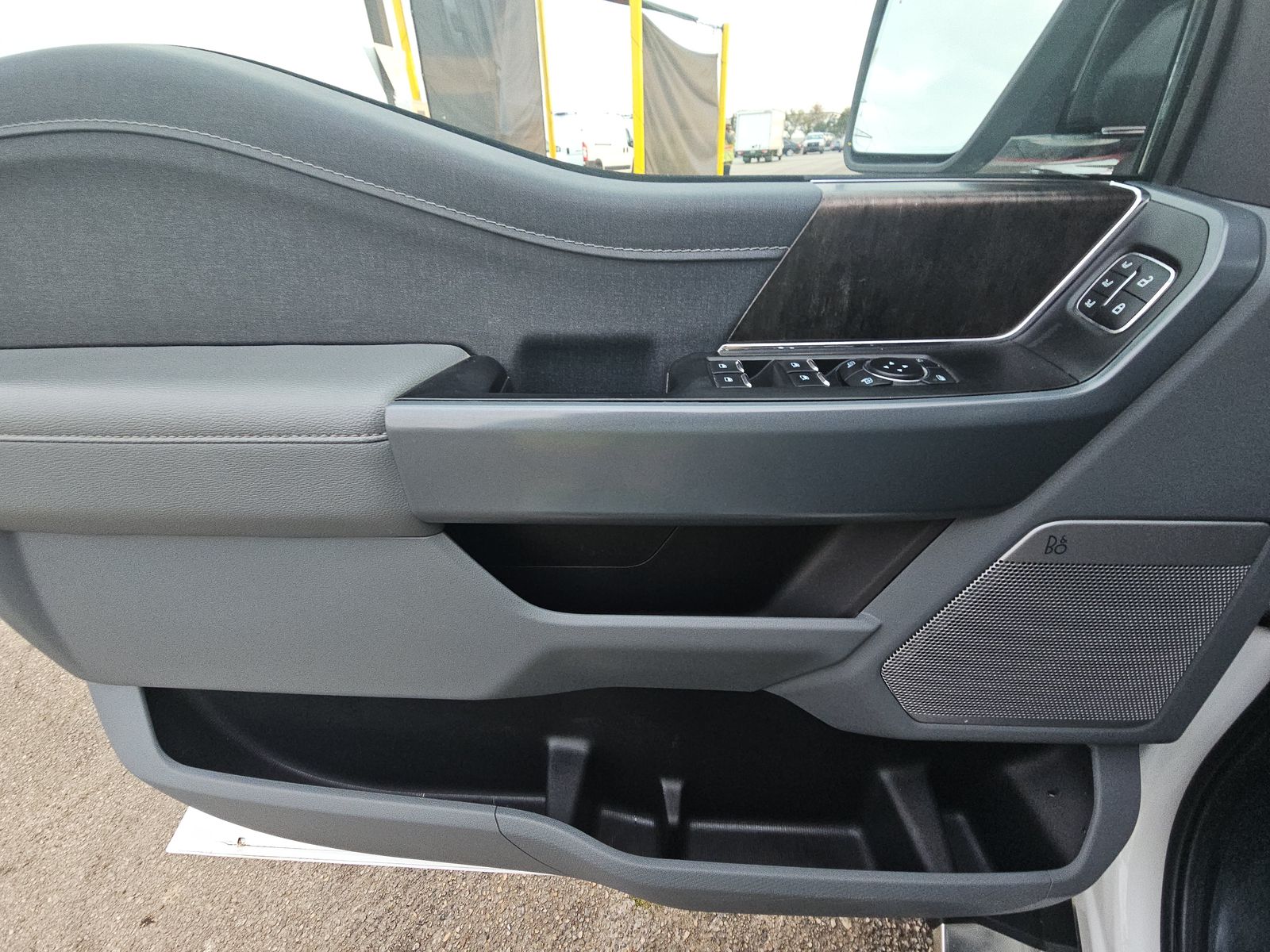 2023 Ford F-150 Lariat AWD