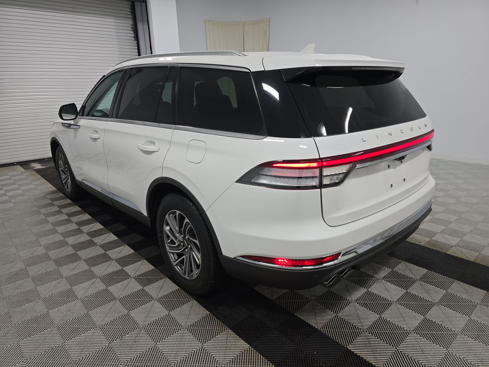 2023 Lincoln Aviator Standard RWD