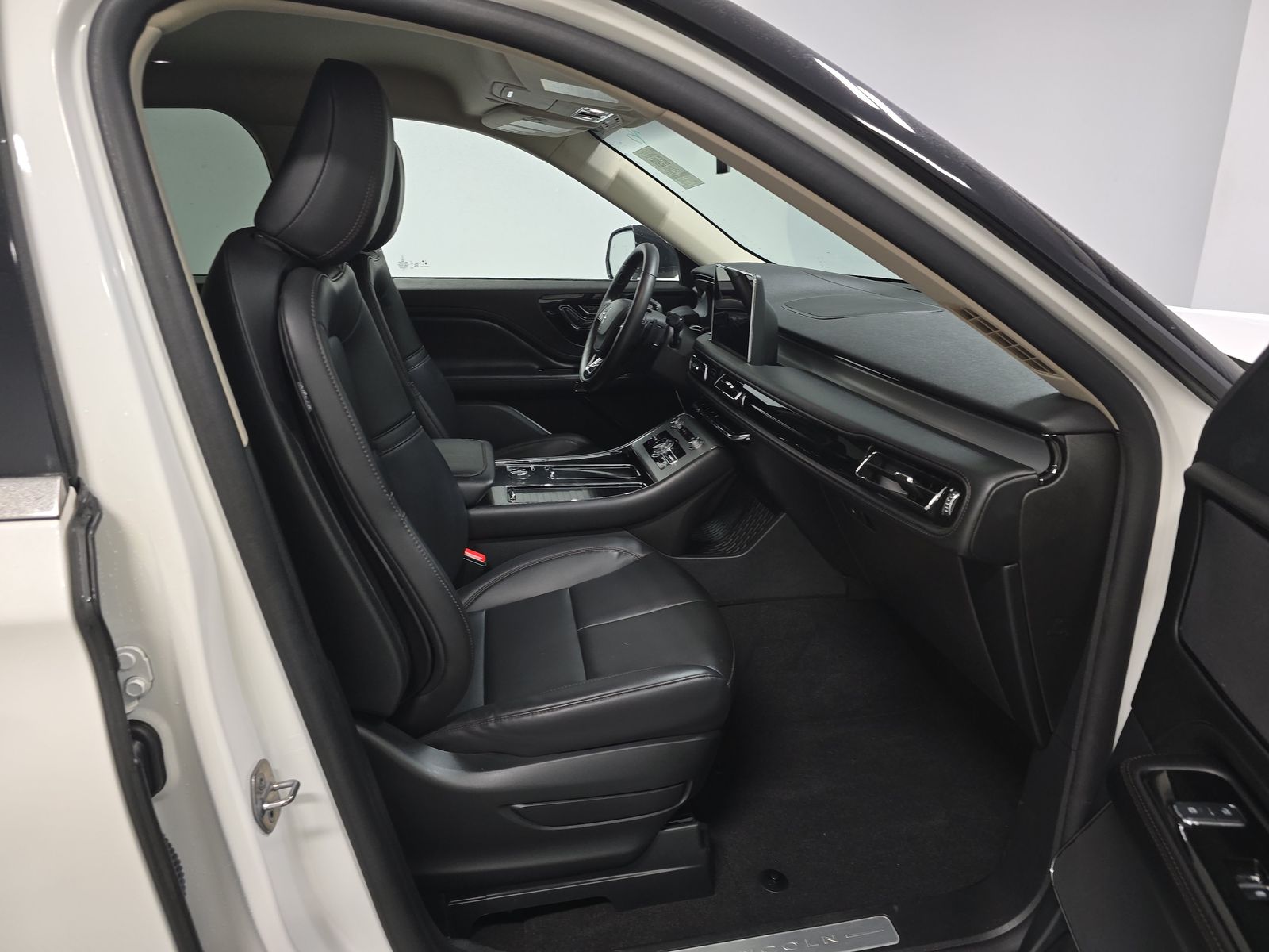 2023 Lincoln Aviator Standard RWD