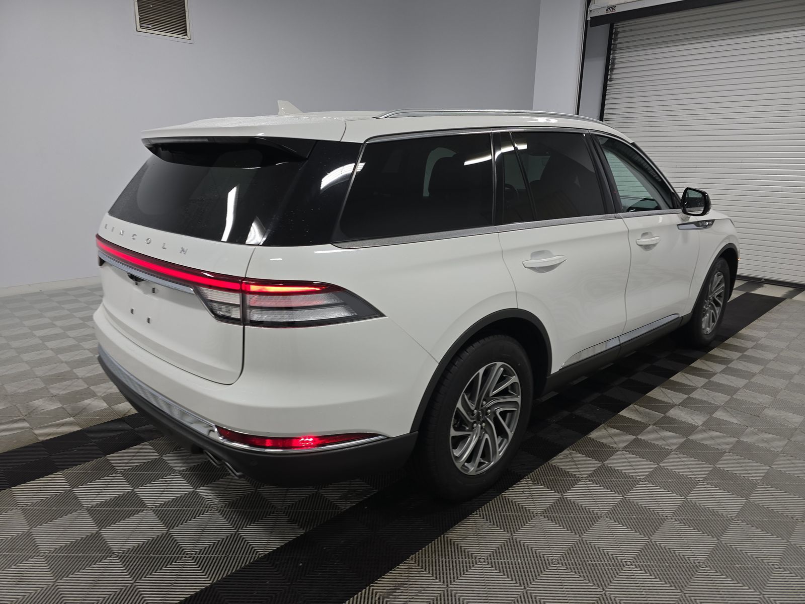 2023 Lincoln Aviator Standard RWD