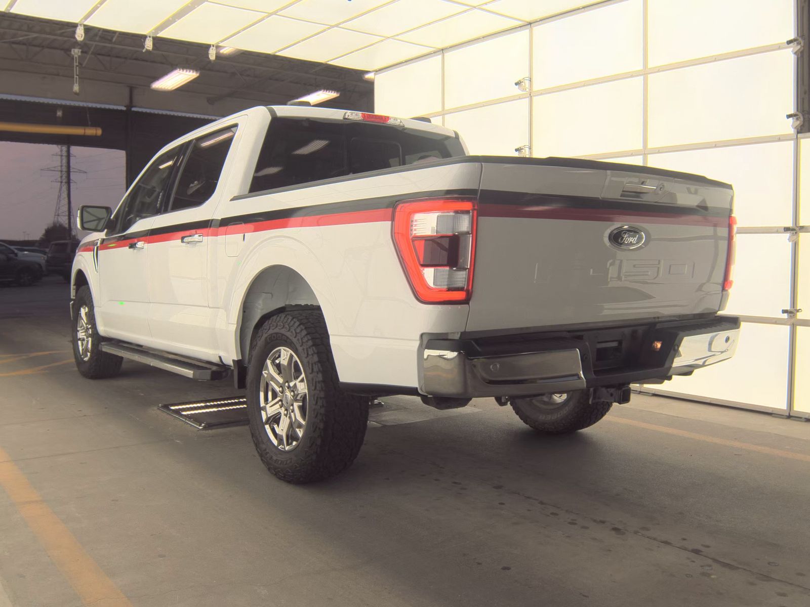 2023 Ford F-150 Lariat AWD