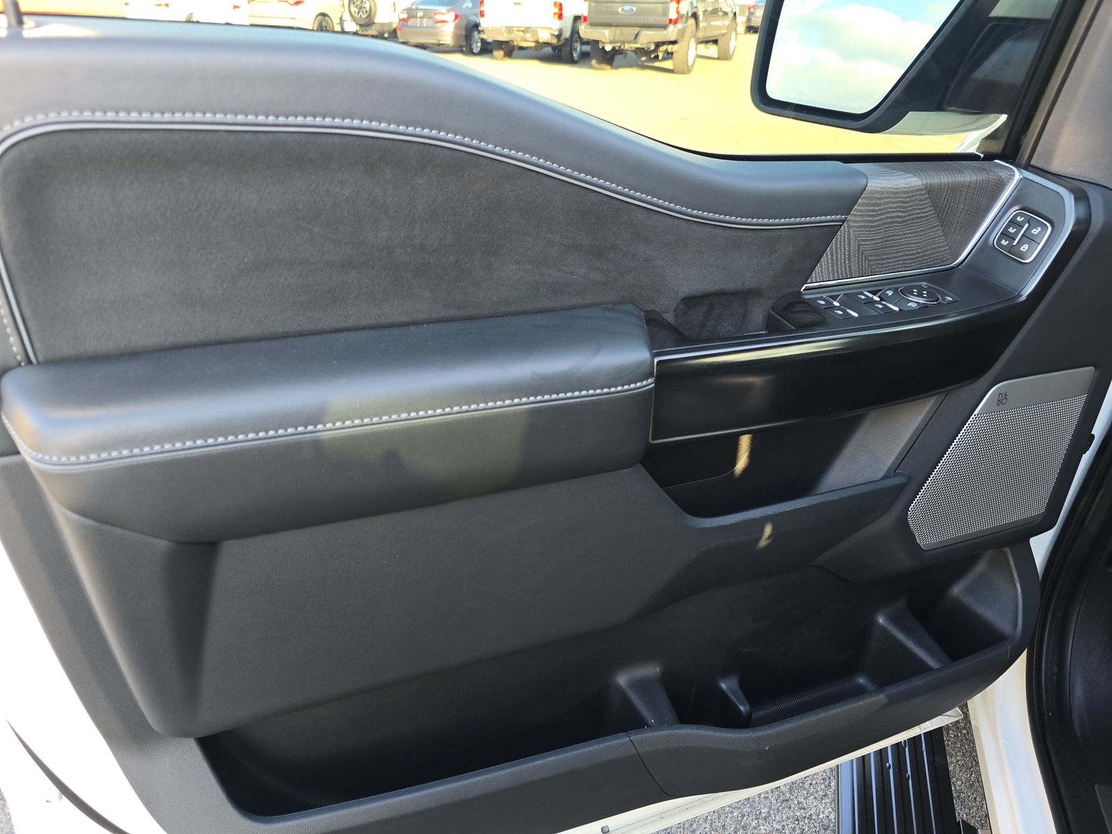 2022 Ford F-150 Hybrid Platinum AWD