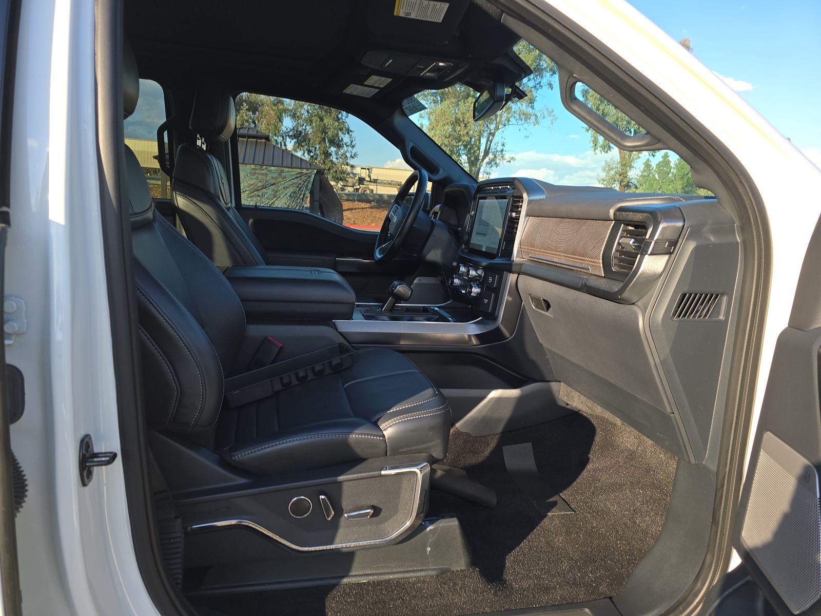 2022 Ford F-150 Hybrid Platinum AWD