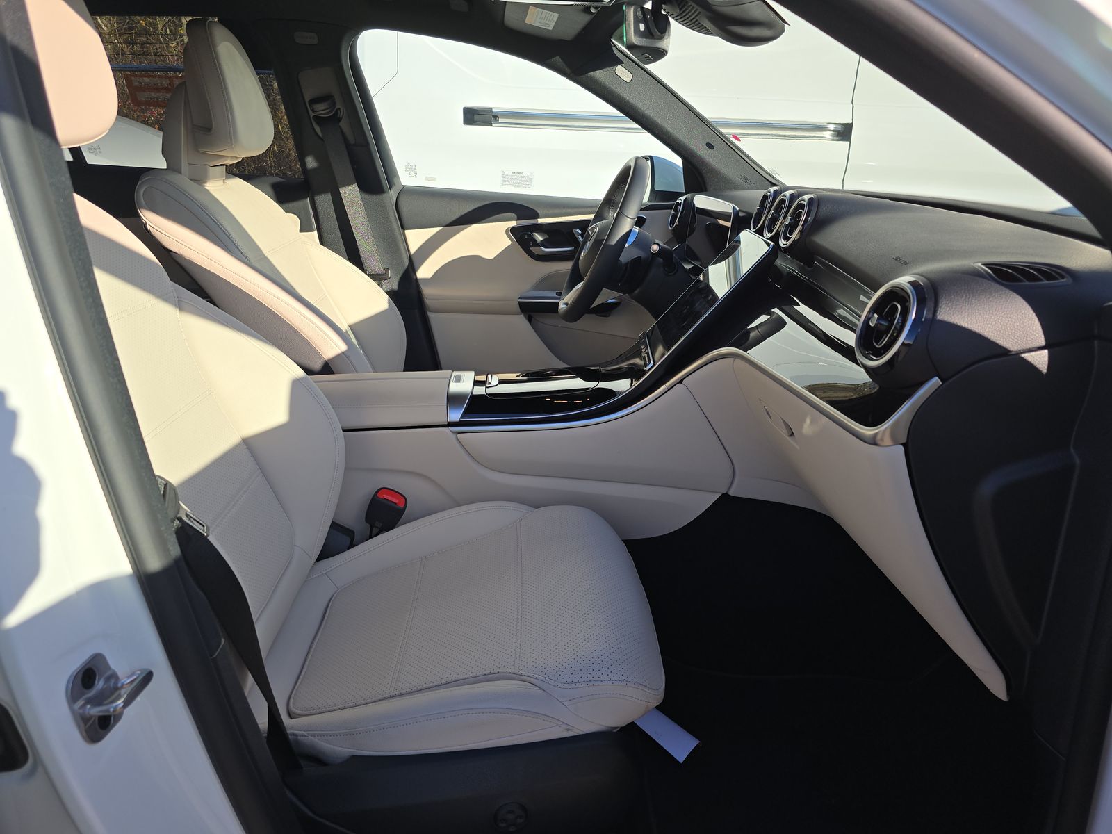 2025 Mercedes-Benz GLC GLC 300 AWD