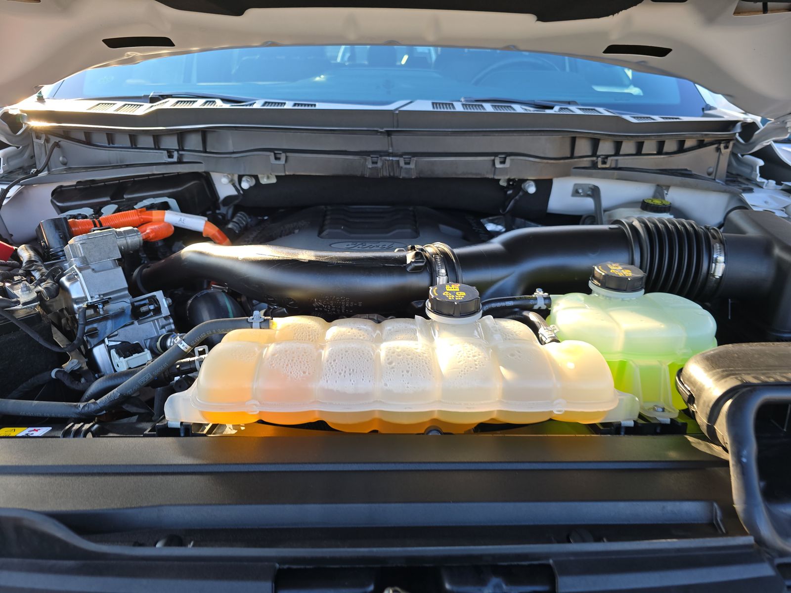 2022 Ford F-150 Hybrid Platinum AWD