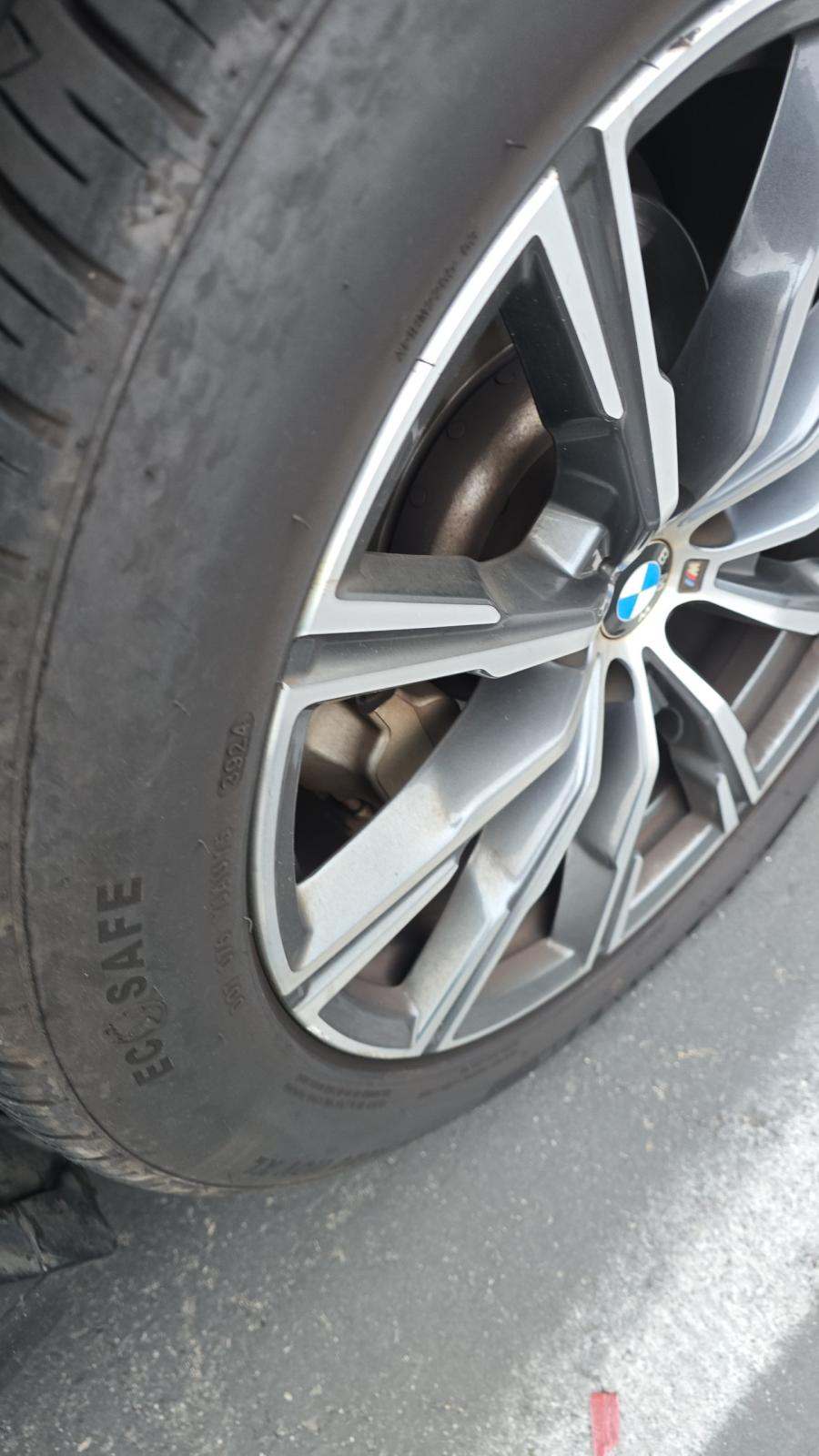 2023 BMW X6 xDrive40i AWD