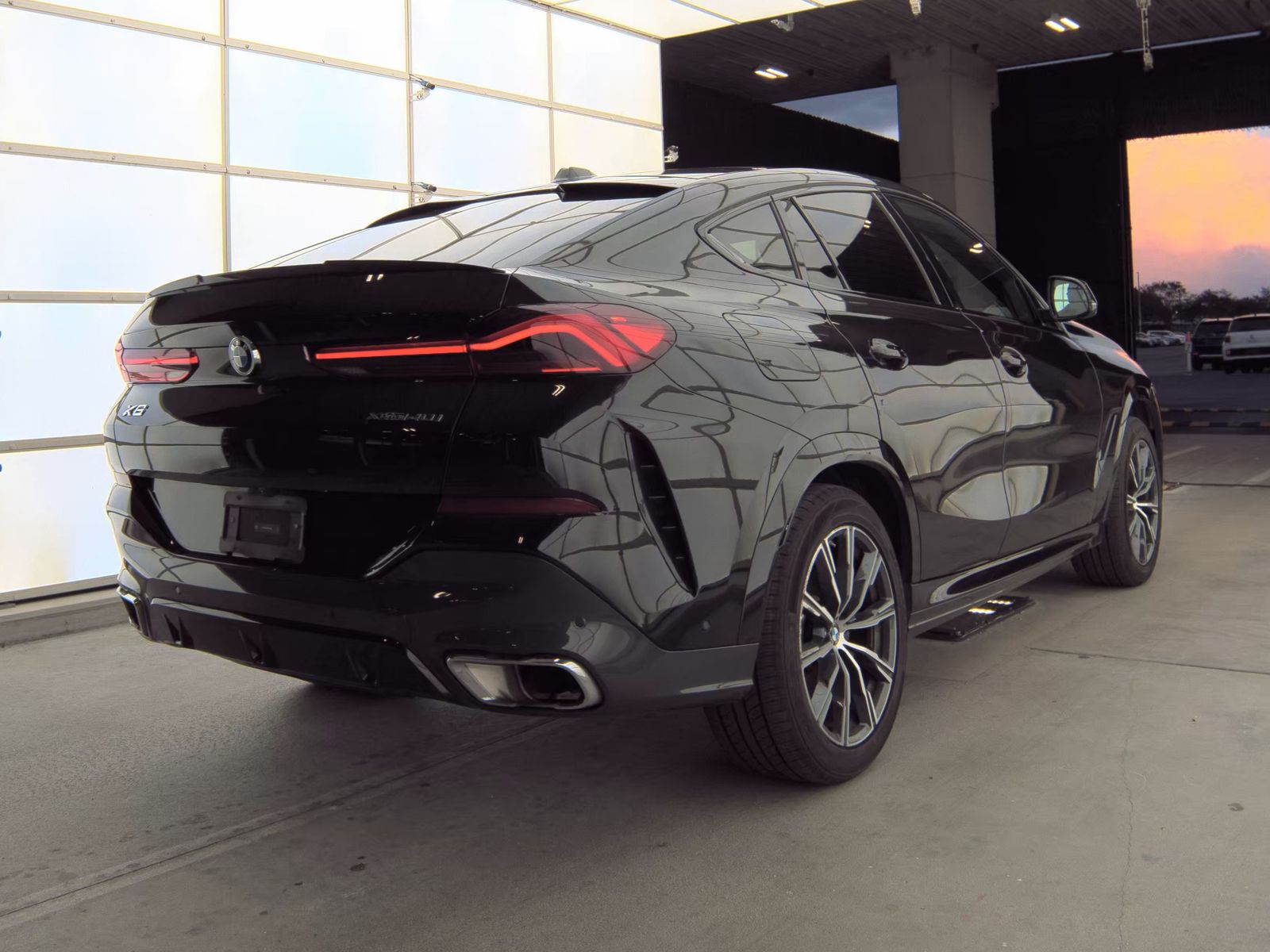 2024 BMW X6 xDrive40i AWD