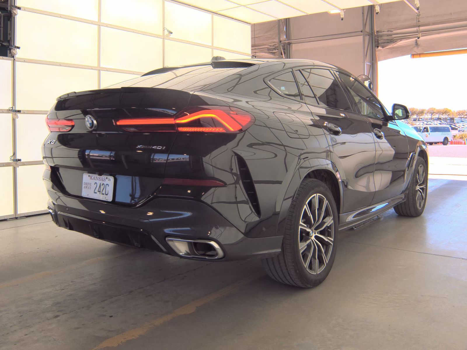 2025 BMW X6 xDrive40i AWD