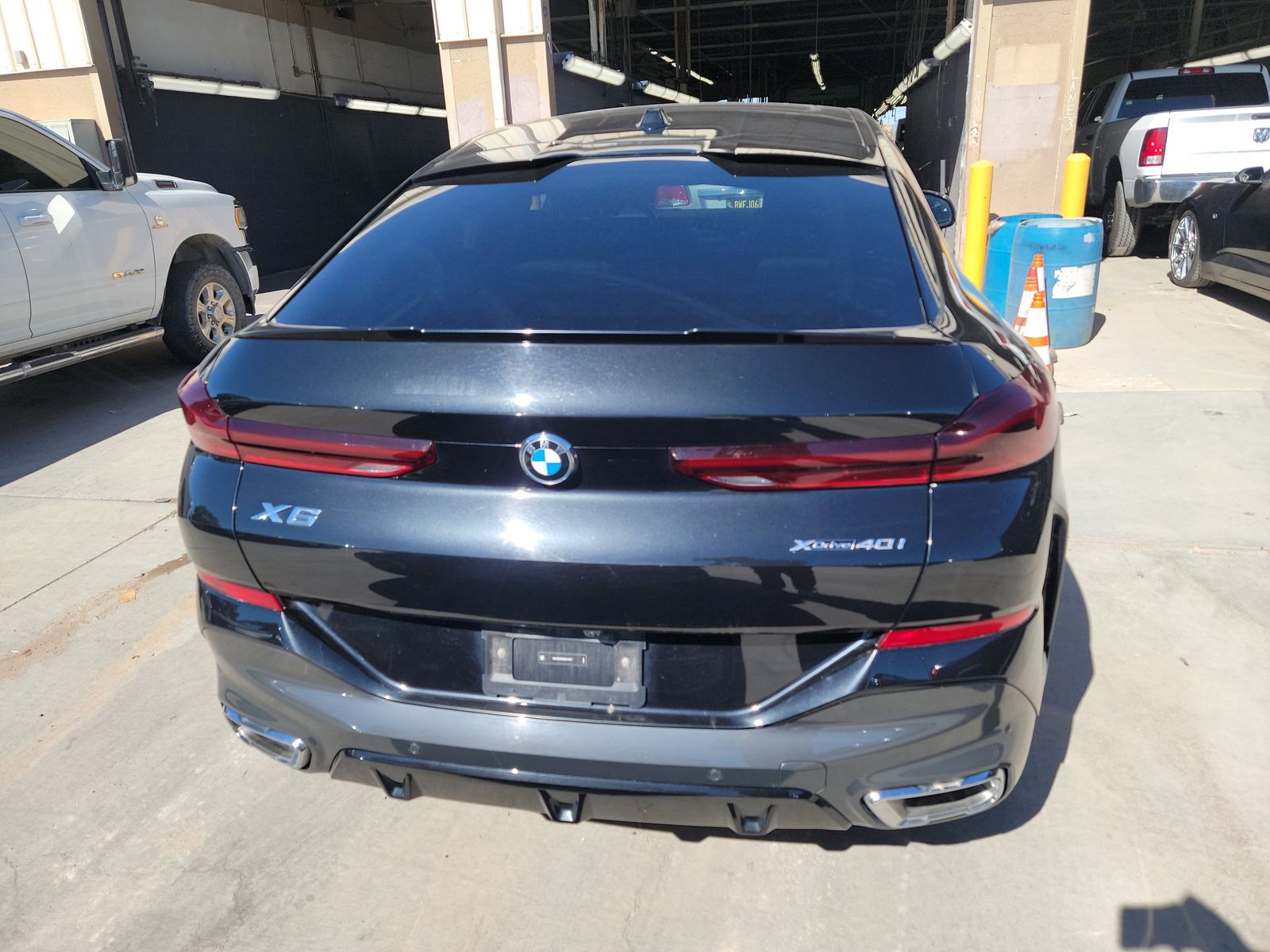 2025 BMW X6 xDrive40i AWD