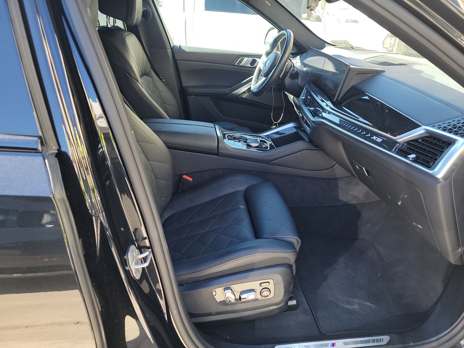 2025 BMW X6 xDrive40i AWD