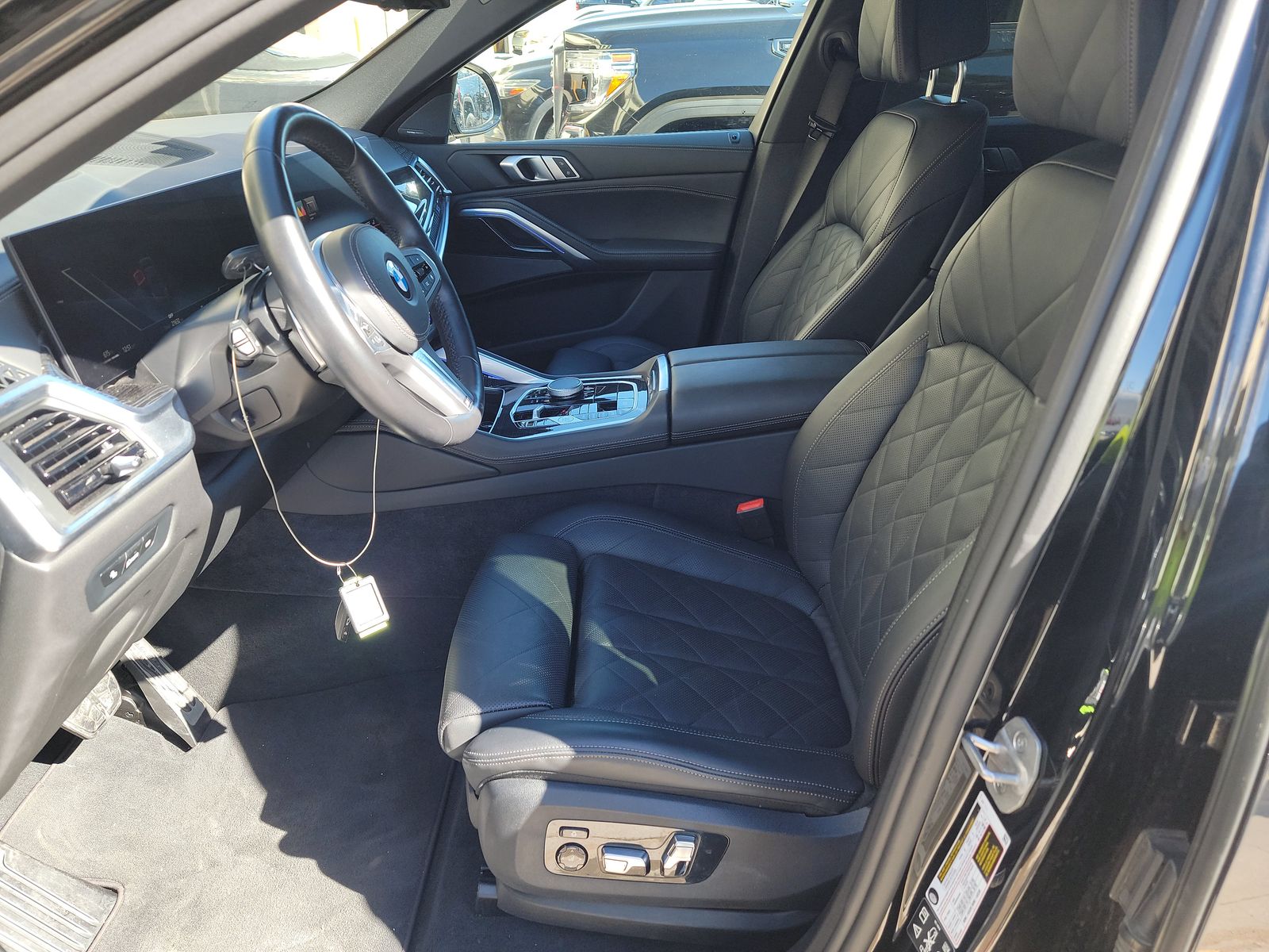 2025 BMW X6 xDrive40i AWD