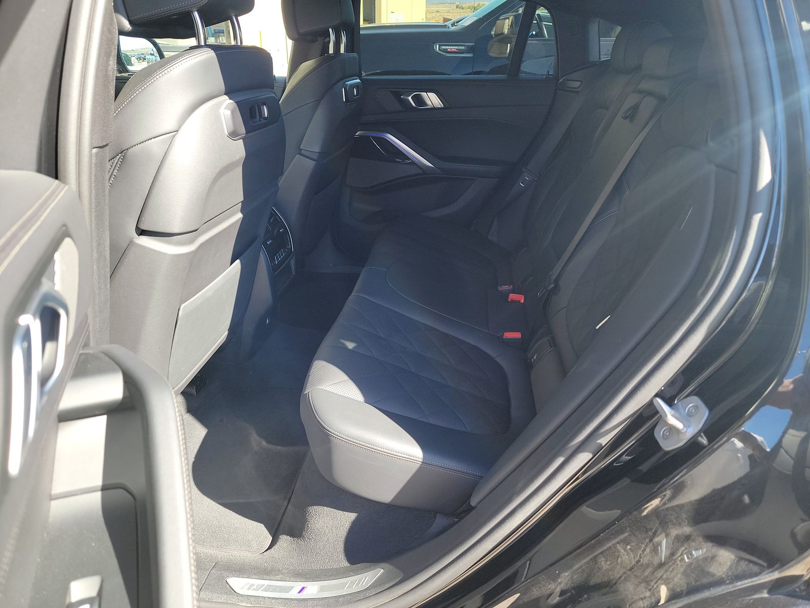 2025 BMW X6 xDrive40i AWD