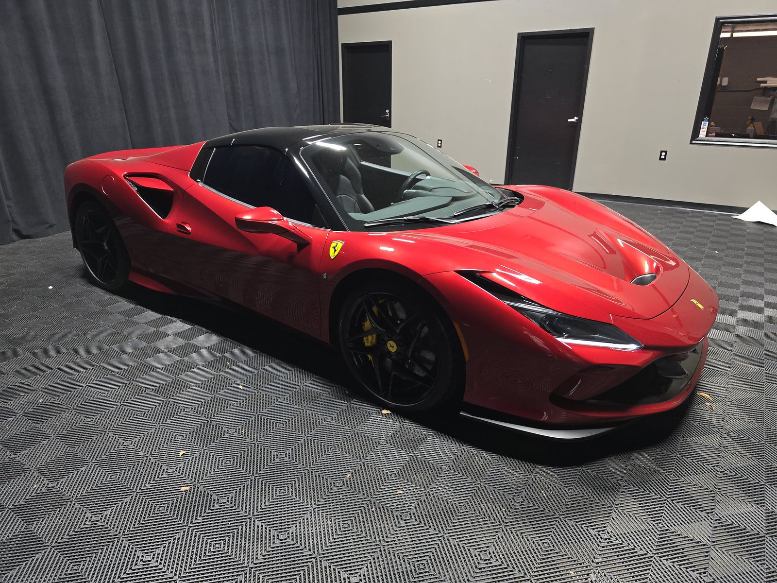 2022 Ferrari F8 Base RWD