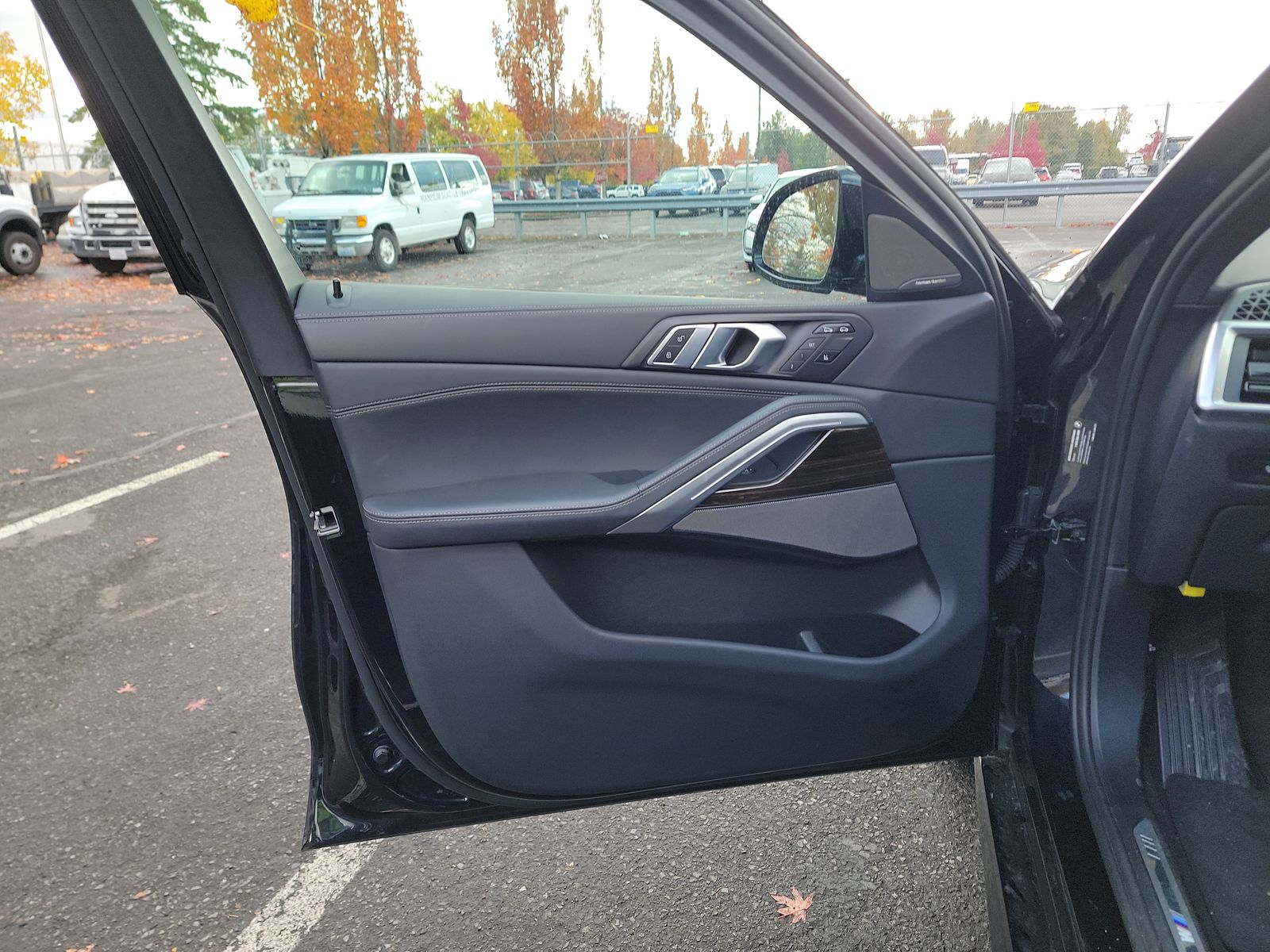 2025 BMW X6 xDrive40i AWD