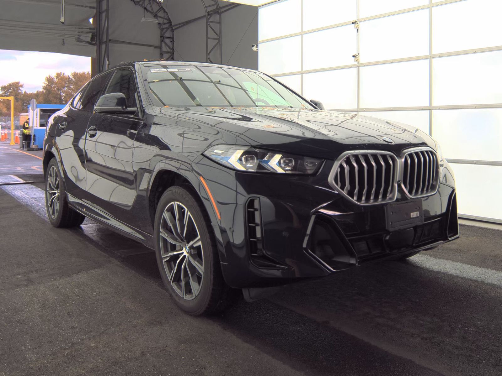 2025 BMW X6 xDrive40i AWD