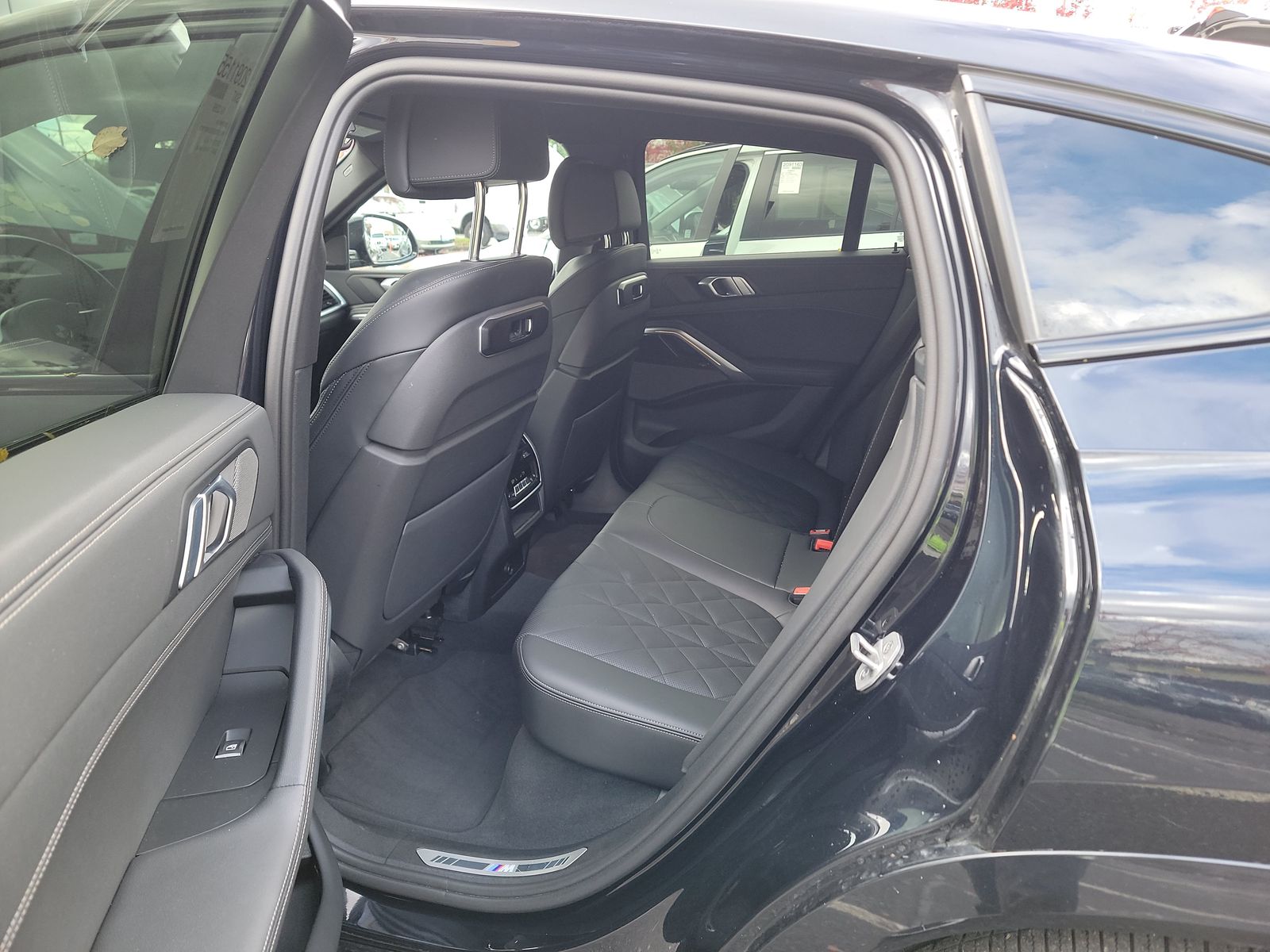 2025 BMW X6 xDrive40i AWD