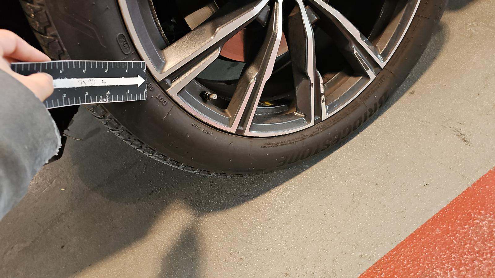 2025 BMW X6 xDrive40i AWD