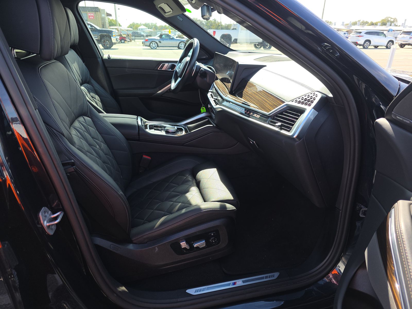 2024 BMW X6 xDrive40i AWD