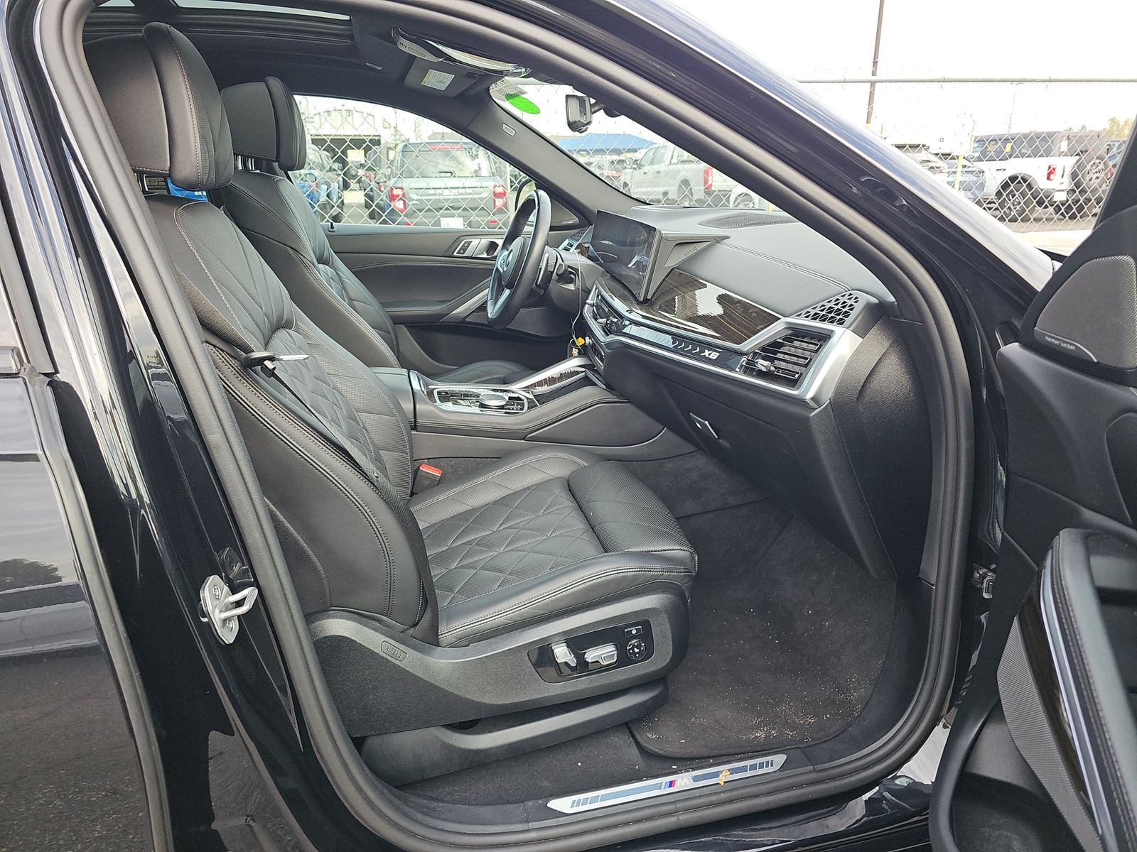 2024 BMW X6 xDrive40i AWD