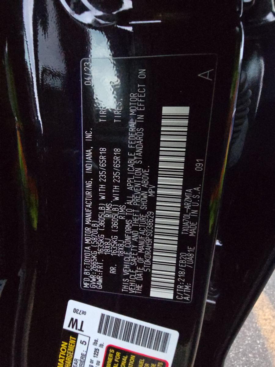 2023 Toyota Highlander XLE FWD