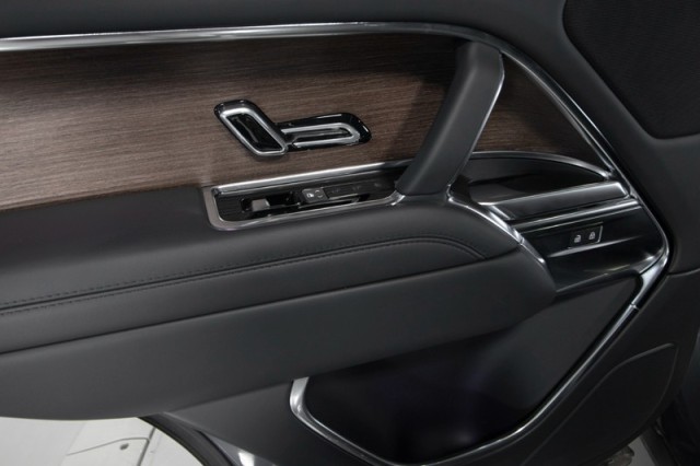 2024 Land Rover Range Rover SE AWD