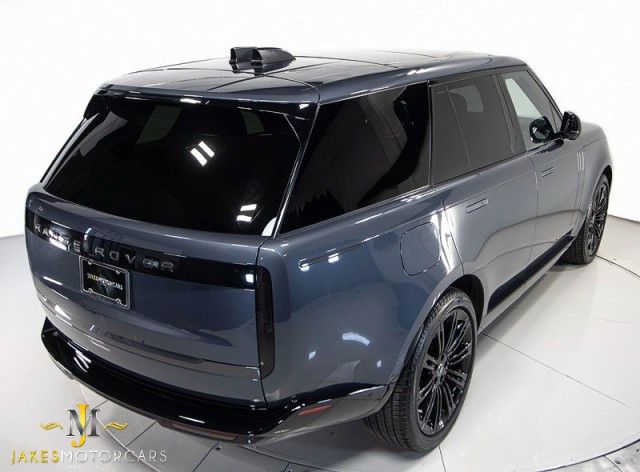2024 Land Rover Range Rover SE AWD