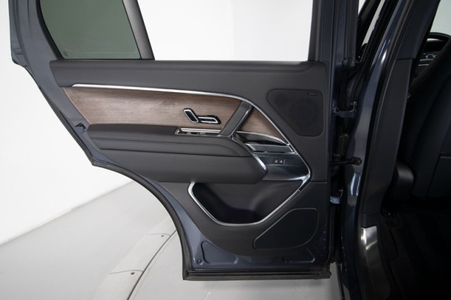 2024 Land Rover Range Rover SE AWD