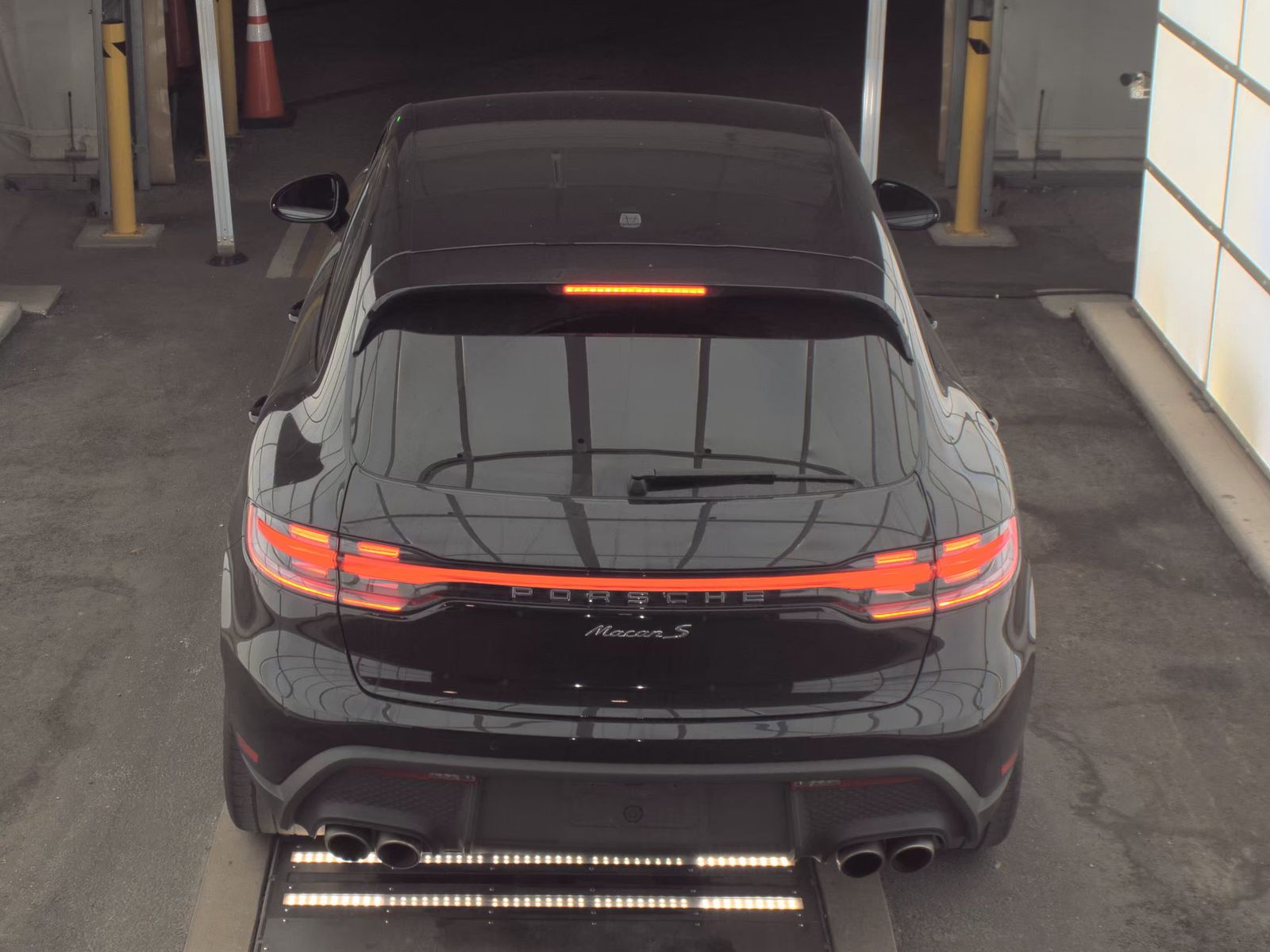 2022 Porsche Macan S AWD