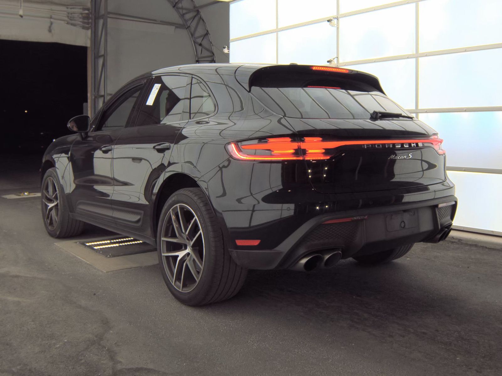 2022 Porsche Macan S AWD