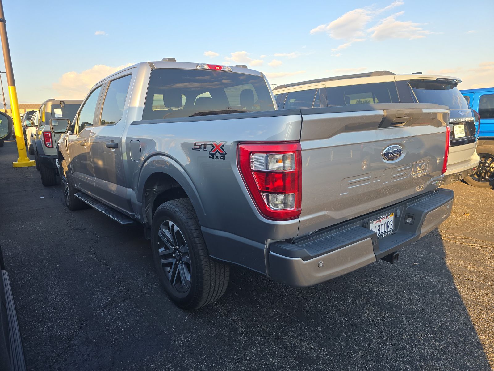 2022 Ford F-150 XL AWD