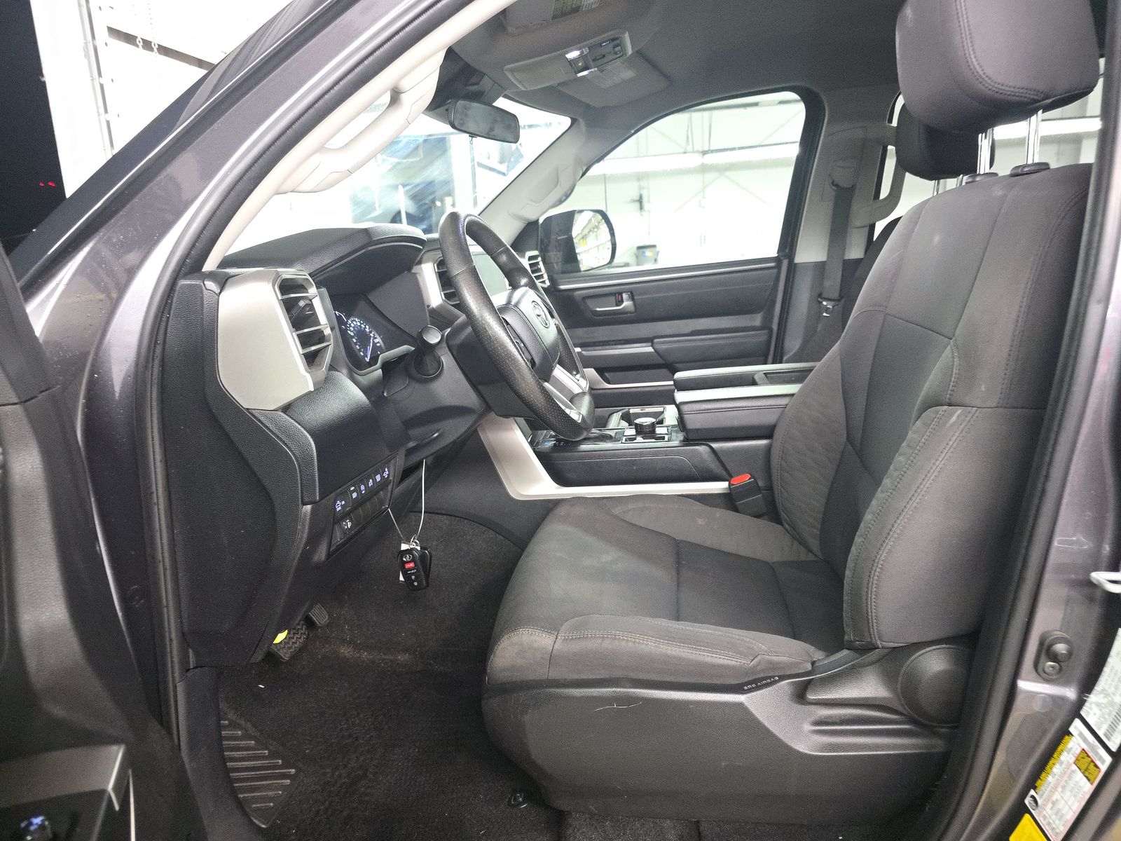 2023 Toyota Tundra SR5 AWD