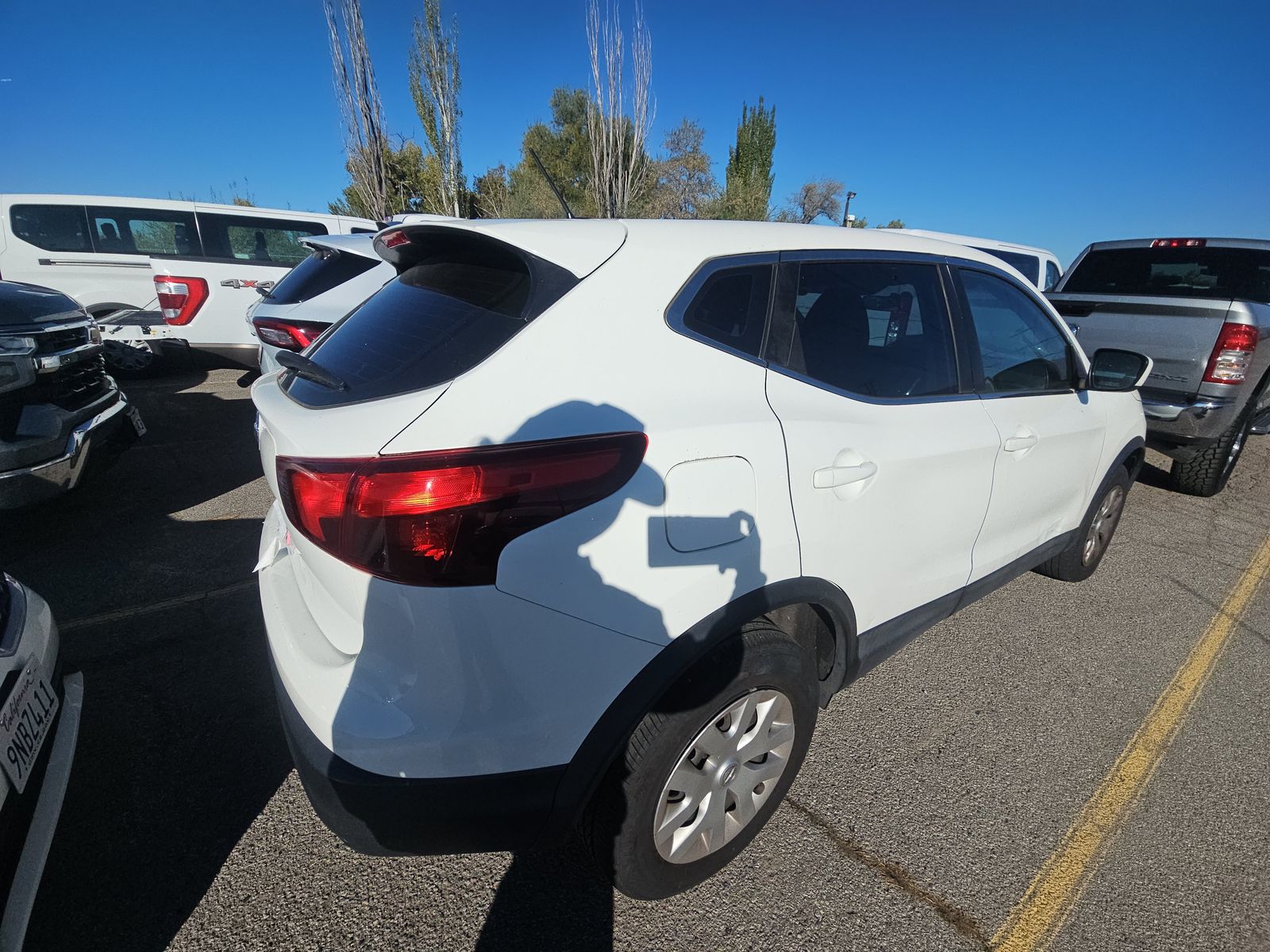 2018 Nissan Rogue Sport S FWD