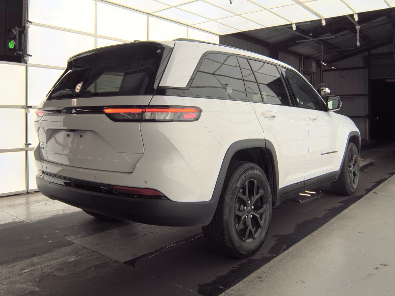 2024 Jeep Grand Cherokee Altitude AWD