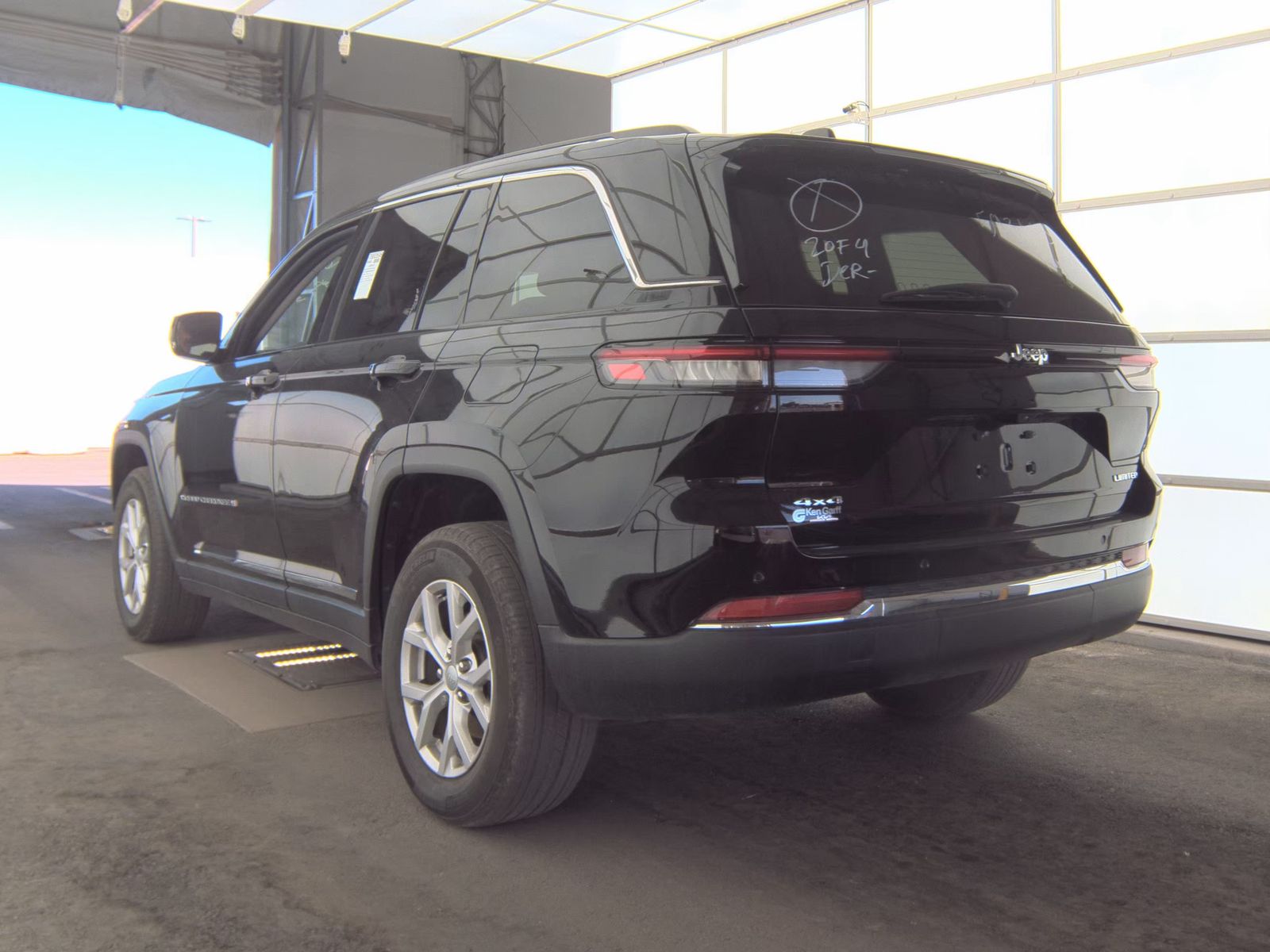 2022 Jeep Grand Cherokee Limited AWD