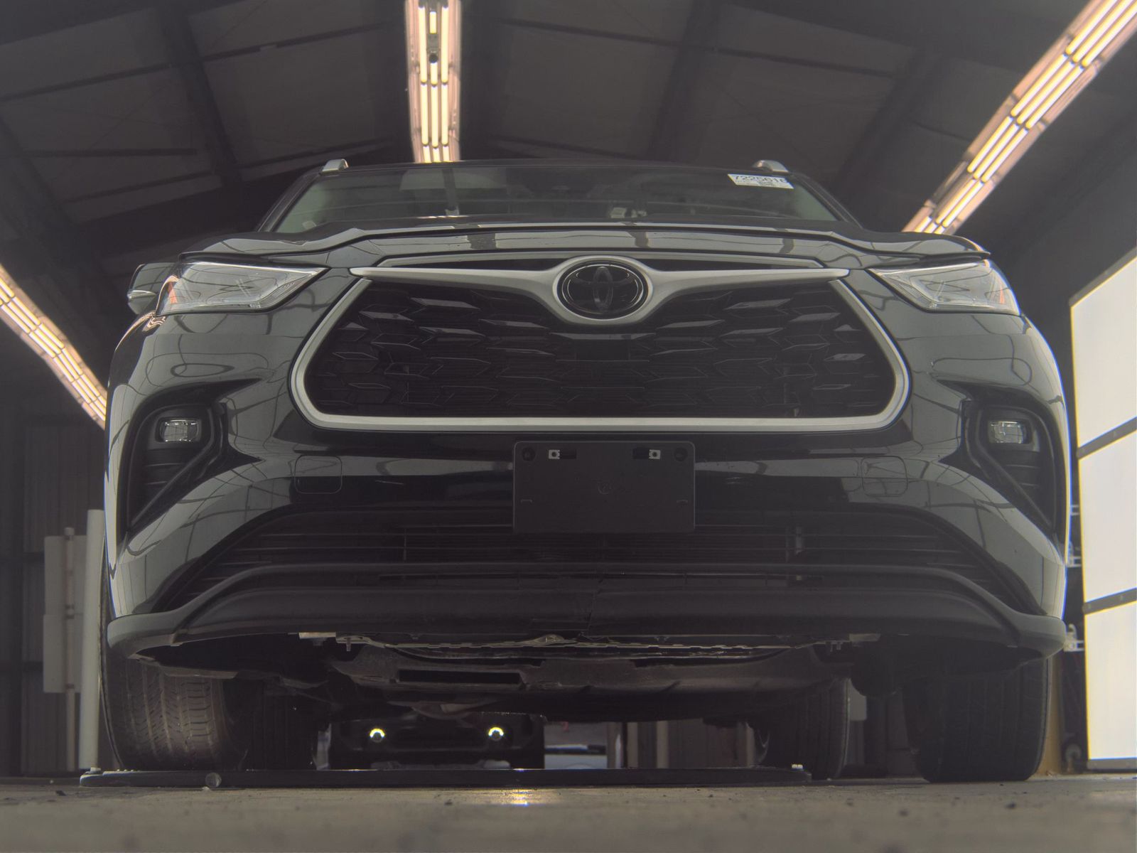 2023 Toyota Highlander XLE FWD