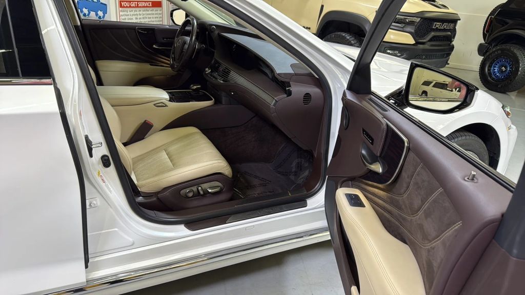 2019 Lexus LS LS 500 RWD