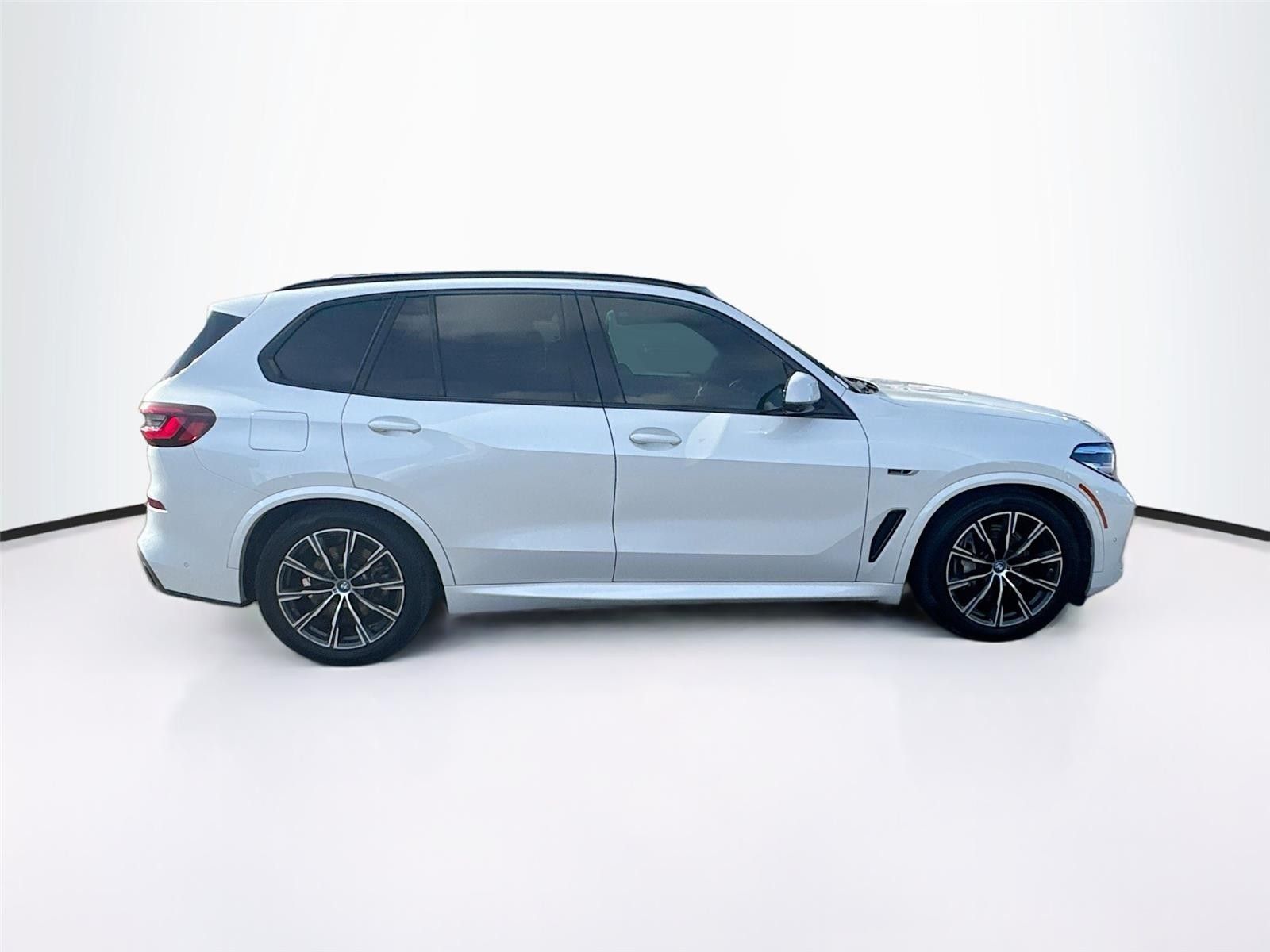 2022 BMW X5 xDrive45e AWD
