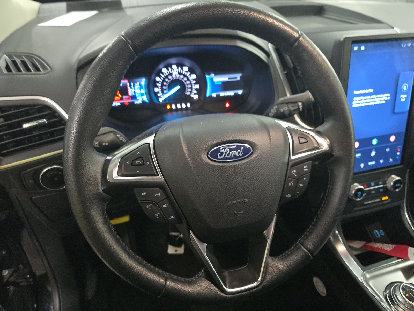 2024 Ford Edge Titanium AWD