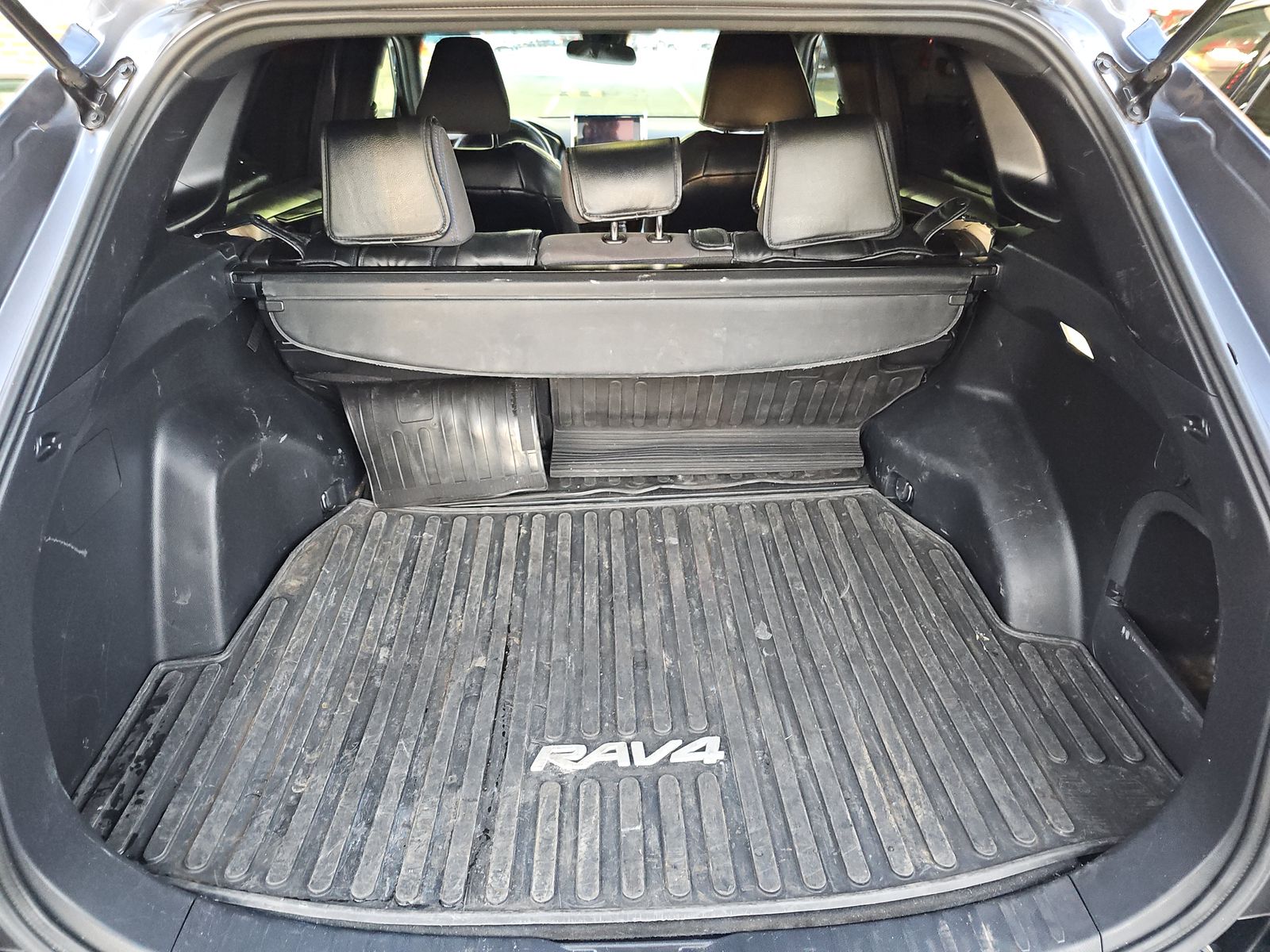 2023 Toyota RAV4 Hybrid SE AWD