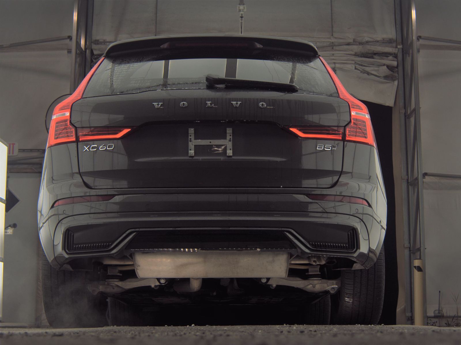 2025 Volvo XC60 B5 Plus AWD