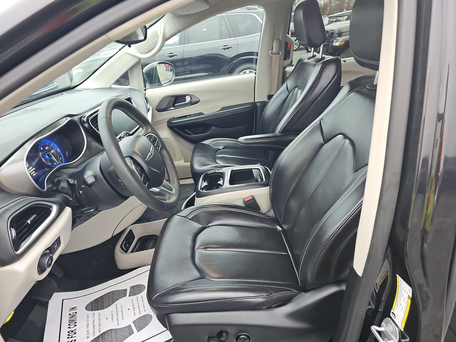 2023 Chrysler Pacifica Touring L FWD