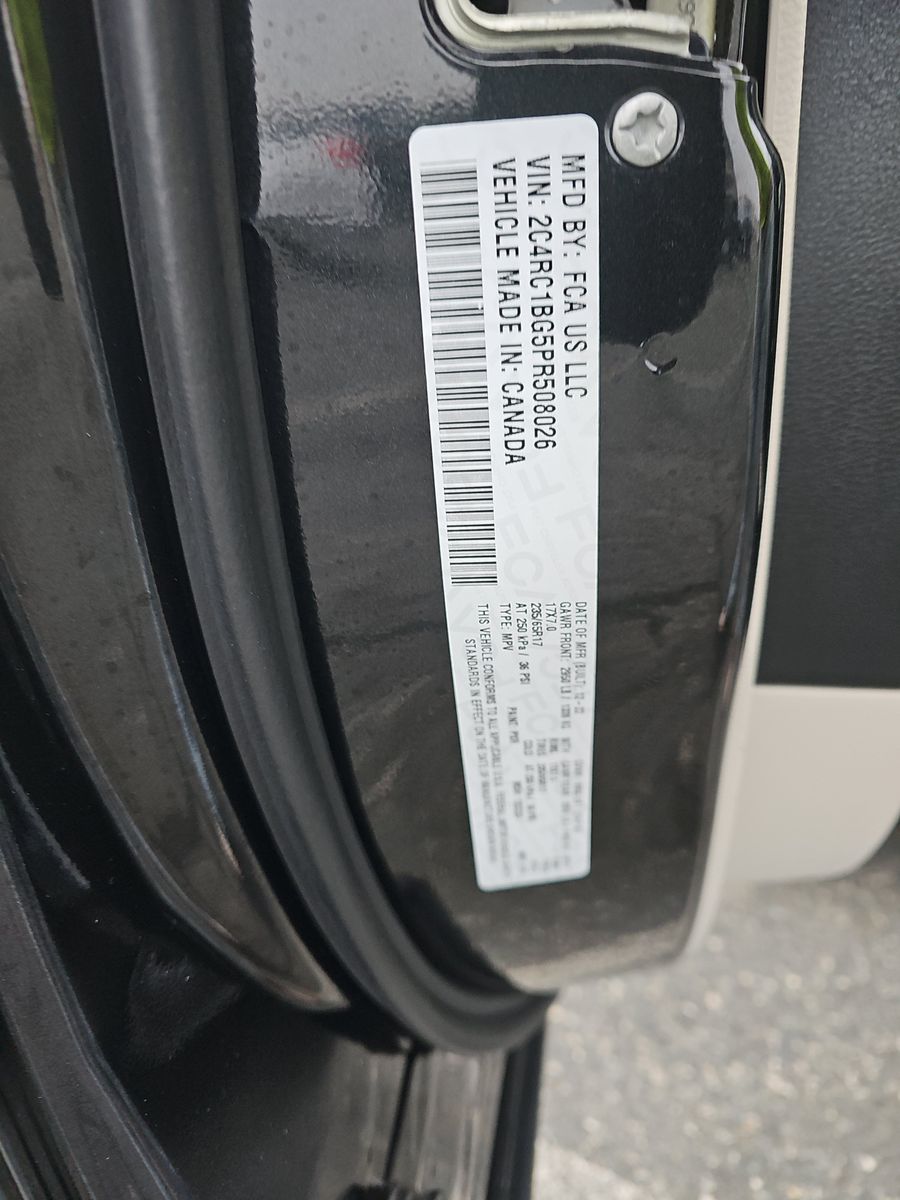 2023 Chrysler Pacifica Touring L FWD