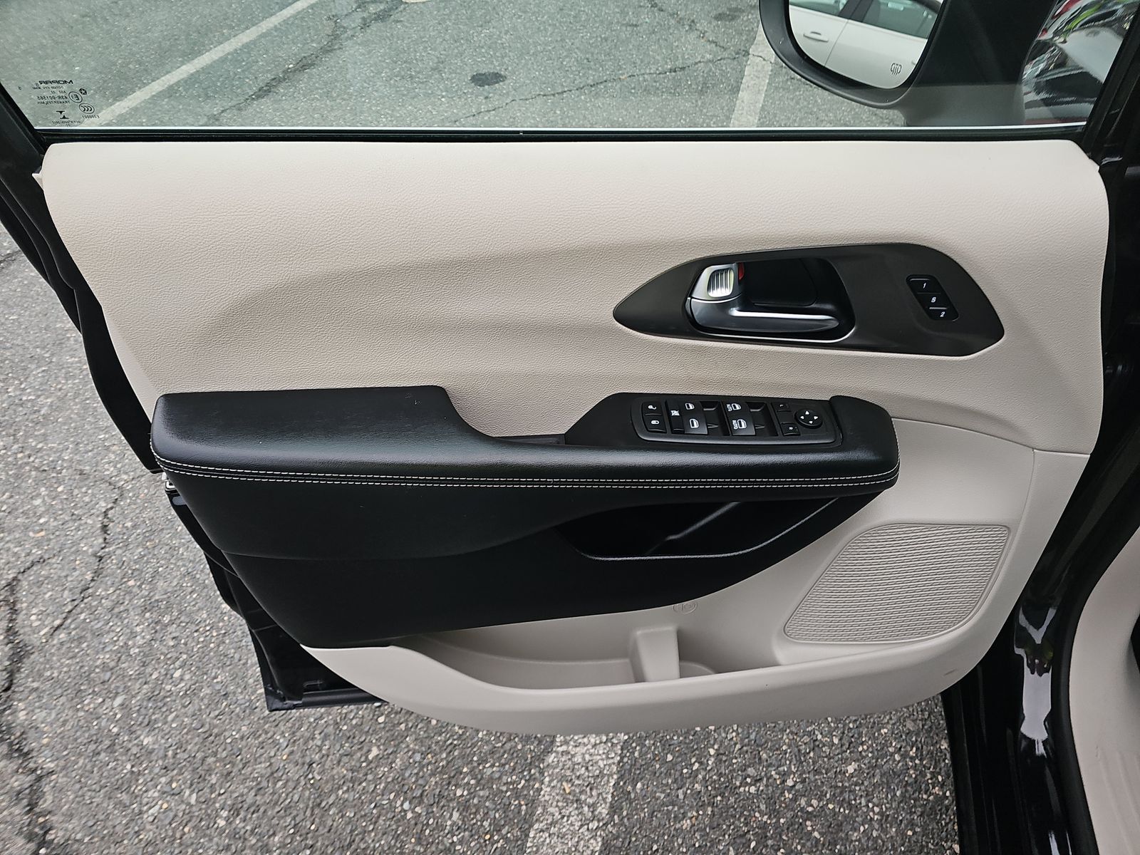 2023 Chrysler Pacifica Touring L FWD